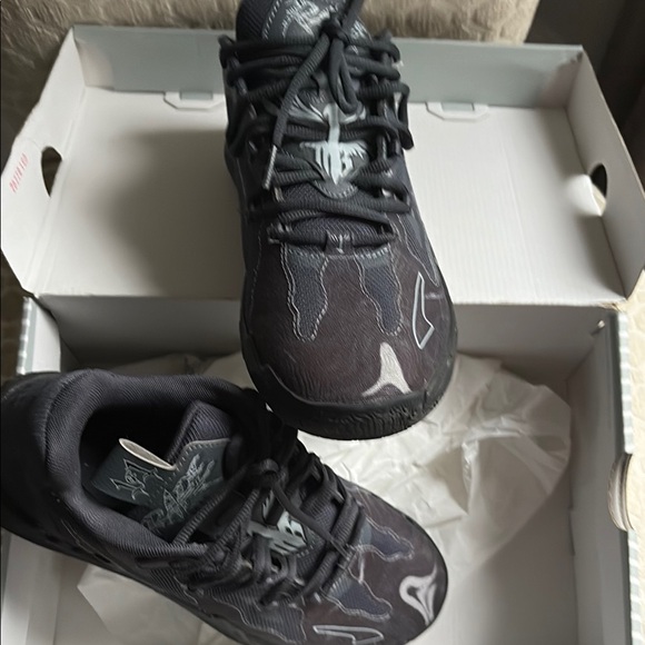 Black Camouflage Athletic Shoes - Picture 1 of 4